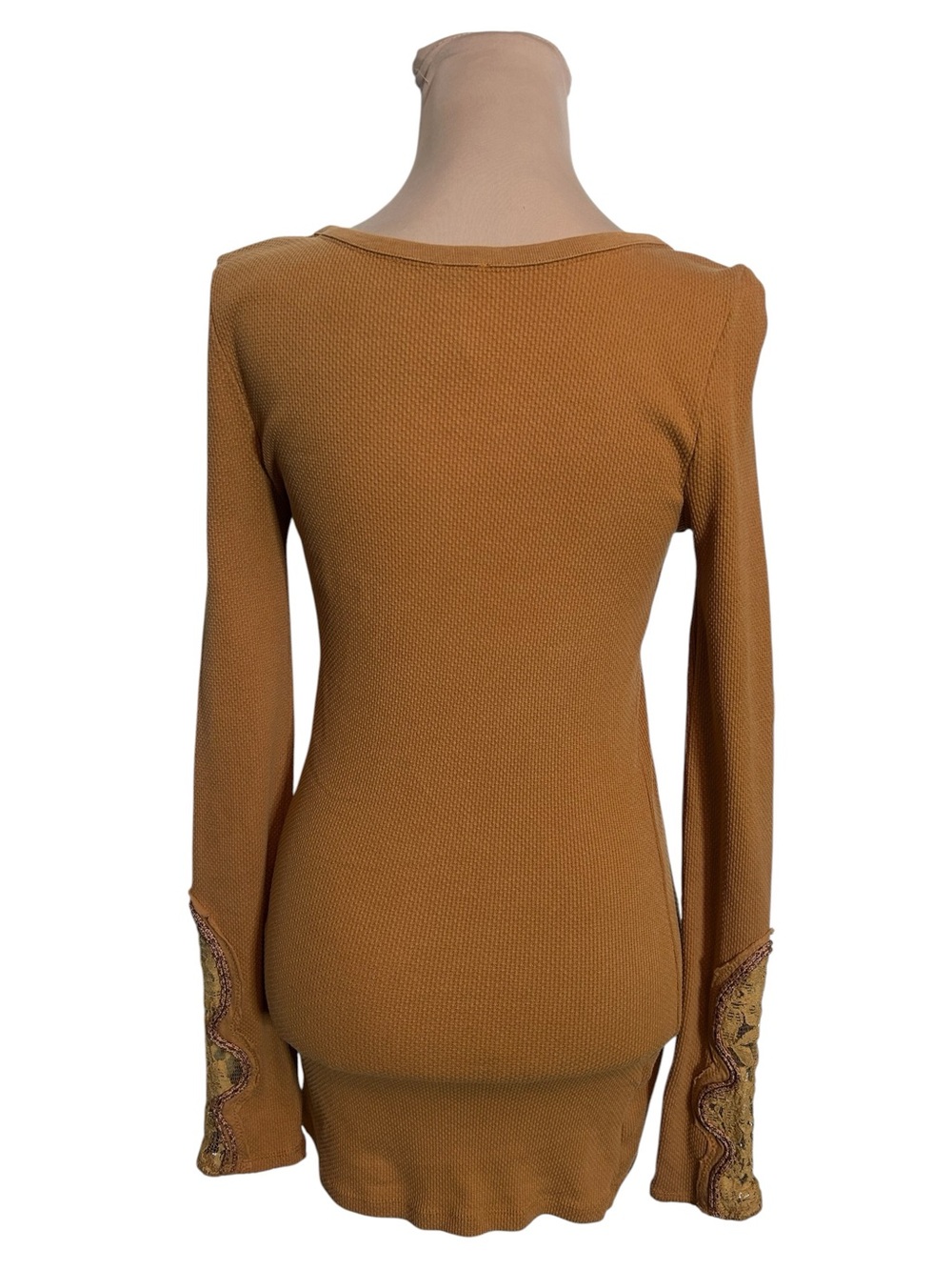 Free People Crafty Cuff Thermal - Size M, Ochre - Picture 3 of 10